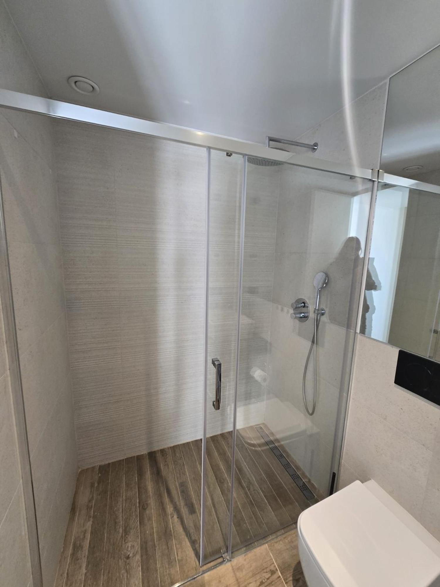 Nice 2 Bedroom Bali Apartment With Sea Views Torrevieja Zewnętrze zdjęcie