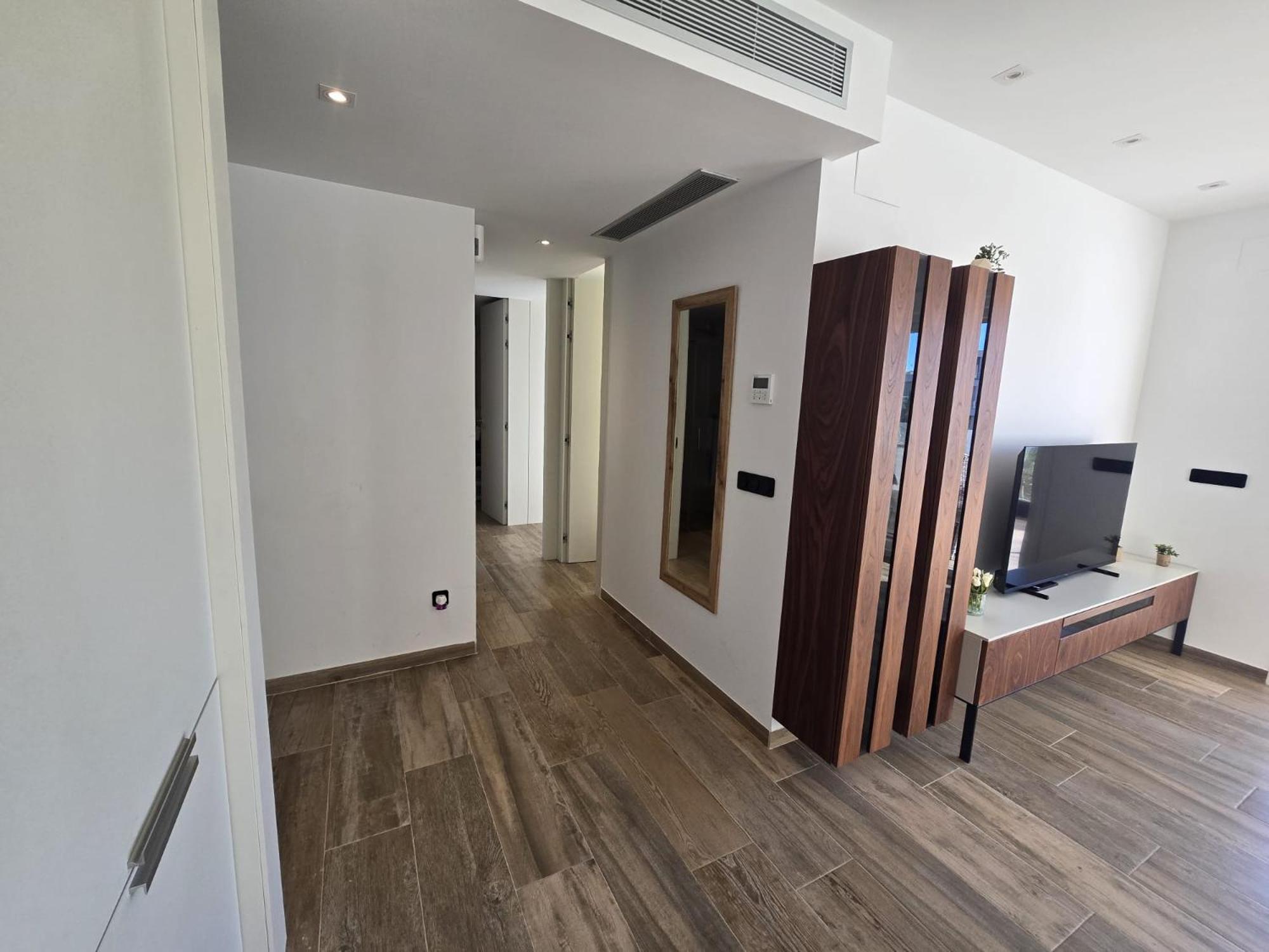 Nice 2 Bedroom Bali Apartment With Sea Views Torrevieja Zewnętrze zdjęcie