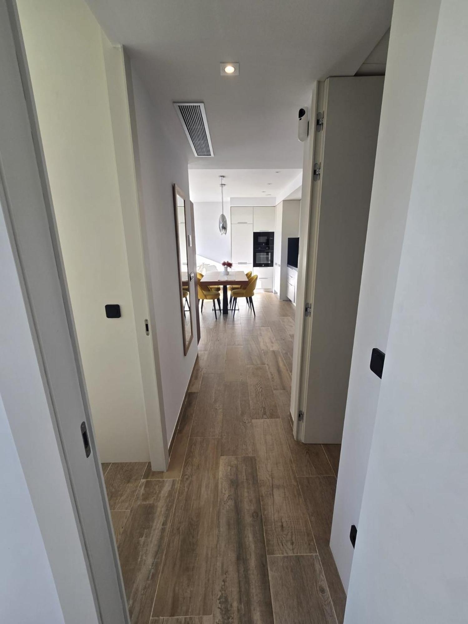 Nice 2 Bedroom Bali Apartment With Sea Views Torrevieja Zewnętrze zdjęcie